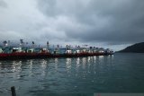 Gelombang tinggi nelayan Natuna tak melaut