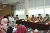 Nasrul Abit minta Biro perjalanan tidak potong uang jamaah umrah