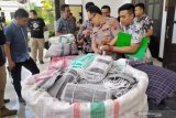 Polisi sita dua karung masker yang diduga ditimbun di sebuah rumah