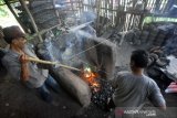 SENTRA KERAJINAN KUNINGAN SUMBAR