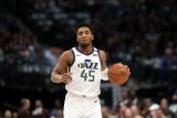 Pebasket Utah Jazz Donovan Mitchell positif terkena virus corona