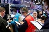 Wall Street anjlok di tengah keruntuhan harga minyak