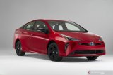 Toyota rayakan ulang tahun ke-20 Prius dengan edisi  serba merah