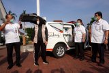 Toyota sumbang  dua mobil Innova dan APD untuk Pemda Karawang