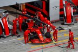 Insiden tabrakan dua Ferrari, Leclerc minta maaf dengan Vettel