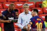 Setien sebut spekulasi kepergian Messi pepesan kosong