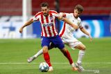 Chelsea dilaporkan menolak opsi permanenkan Saul dari Atletico Madrid