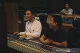 Dipha Barus lakukan ini untuk terus berkarya di tengah pandemi