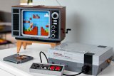 Konsol retro Nintendo NES 1980s dalam bentuk Lego