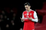 Nasib Mesut Ozil makin tidak jelas setelah dibekukan dari skuat Arsenal