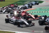 Grand Prix  Monza terhenti sementara menyusul insiden kecelakaan Leclerc
