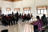 DPRD dan pemkab datangi Desa Kinipan