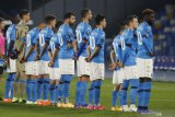 Kenang Maradona, pemain Napoli kenakan Jersey nomor 10