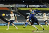 Tottenham Hotspur dipecundangi Leicester 0-2