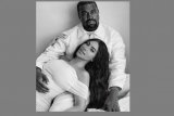 Kim Kardashian resmi  berpisah dari Kanye West