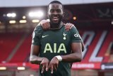 Tanguy Ndombele banjir pujian dari Mourinho