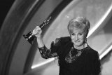 Aktris pemenang Oscar Olympia Dukakis  meninggal dunia