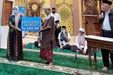 Bank Nagari Cabang Lubukbasung bantu empat masjd selama Ramadhan