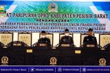 Pemkab Pesisir Barat tanggapi pandangan umum fraksi-fraksi DPRD