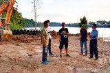 Pemkab Barut pancang tiang pertama Jembatan Lemo