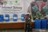 UNP gelontorkan cairan Eco Enzyme ke sungai sekitar kampus