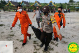 Tim SAR temukan seorang bocah meninggal di kolam bekas galian