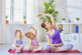 Latihan yoga ibu dan anak tingkatkan kualitas hubungan dan atasi depresi di masa pandemi