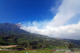 Warga lereng Gunung Merapi tetap gelar sedekah gunung malam 1 Sura