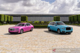 Begini tampilan nyentrik Rolls-Royce Ghost dan Cullinan Black Badge