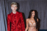 Machine Gun Kelly dikabarkan bentrok dengan Conor McGregor di VMA