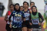 Pelari Sumatera Utara Agustina Mahardi  Raih Medali Emas Lomba Lari Putri 1.500 Meter  PON Papua