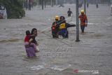 Banjir Sintang Kalbar Belum Surut