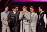 BTS raih penghargaan 'Artist of the Year' AMA 2021