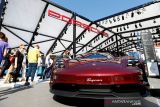 Ini penyebab Porsche recall 35 unit Taycan