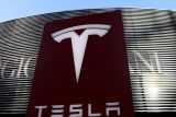 Tesla tarik 26.681 unit kendaraan di AS karena masalah pencairan kaca depan