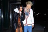 Machine Gun Kelly dan Megan Fox resmi bertunangan