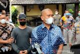 Penendang sesajen di Semeru ditetapkan sebagai tersangka