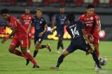 Eduardo Almeida menuding Persija ulur waktu saat hadapi Arema FC