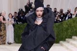 Rihanna jadi pengisi suara dalam 'The Smurfs Movie'