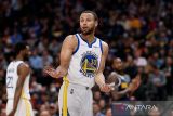 Stephen Curry cetak 34 poin  Warriors saat hentikan Nuggets