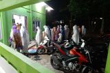 Jamaah Tarawih perdana di Tanjungpinang meluber hingga ke luar masjid