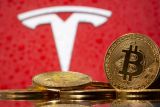 Tesla Inc akan tambang bitcoin pakai tenaga surya di Texas