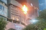 Tunjungan Plaza 5 di Kota Surabaya terbakar