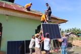 BSI pasang15 panel surya untuk masjid dan mushala NTT