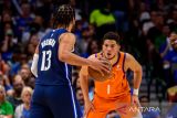 Devin Booker tak khawatir walau Suns kalah  beruntun lawan Mavericks