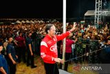 Presiden Jokowi dan Iriana nonton Slank dalam Konser Kebangsaan di NTT