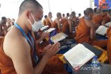 Ribuan umat Buddha ikuti Indonesia Tripitaka Chanting di Candi Borobudur