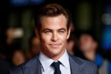 Aktor Chris Pine jatuh cinta dengan permainan Dungeons & Dragon