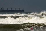 BMKG: Waspadai gelombang 4 meter di Laut Sawu