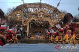 Topeng meditasi Festival Lima Gunung siratan jalan kebudayaan berkelanjutan